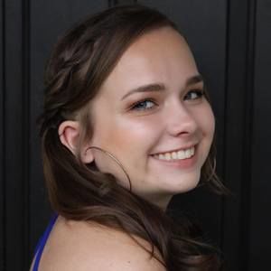 Meet your Posher, Alexandra